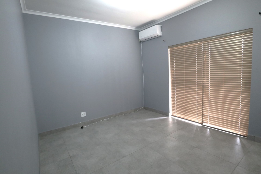 2 Bedroom Property for Sale in Ruwari Western Cape